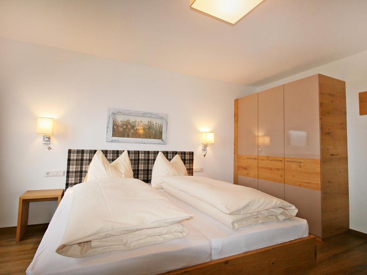 Holiday Home Happy By Interhome Eben Im Pongau Buitenkant foto